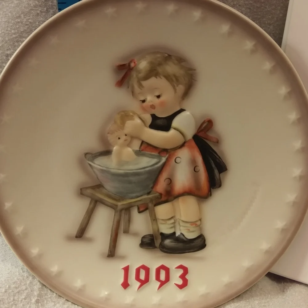 1993 Hummel plate